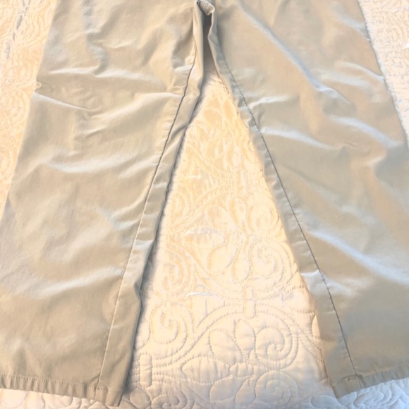 Vera Wang Capris - SP - Picture 6 of 6